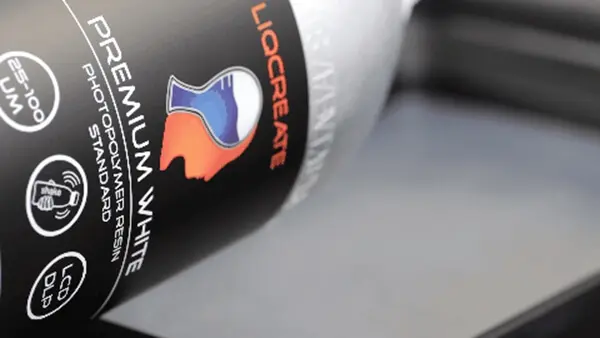 Liqcreate Premium White Resin and UnionTech Cute300 DLP Liqcreate Premium White Resin and UnionTech Cute300 DLP