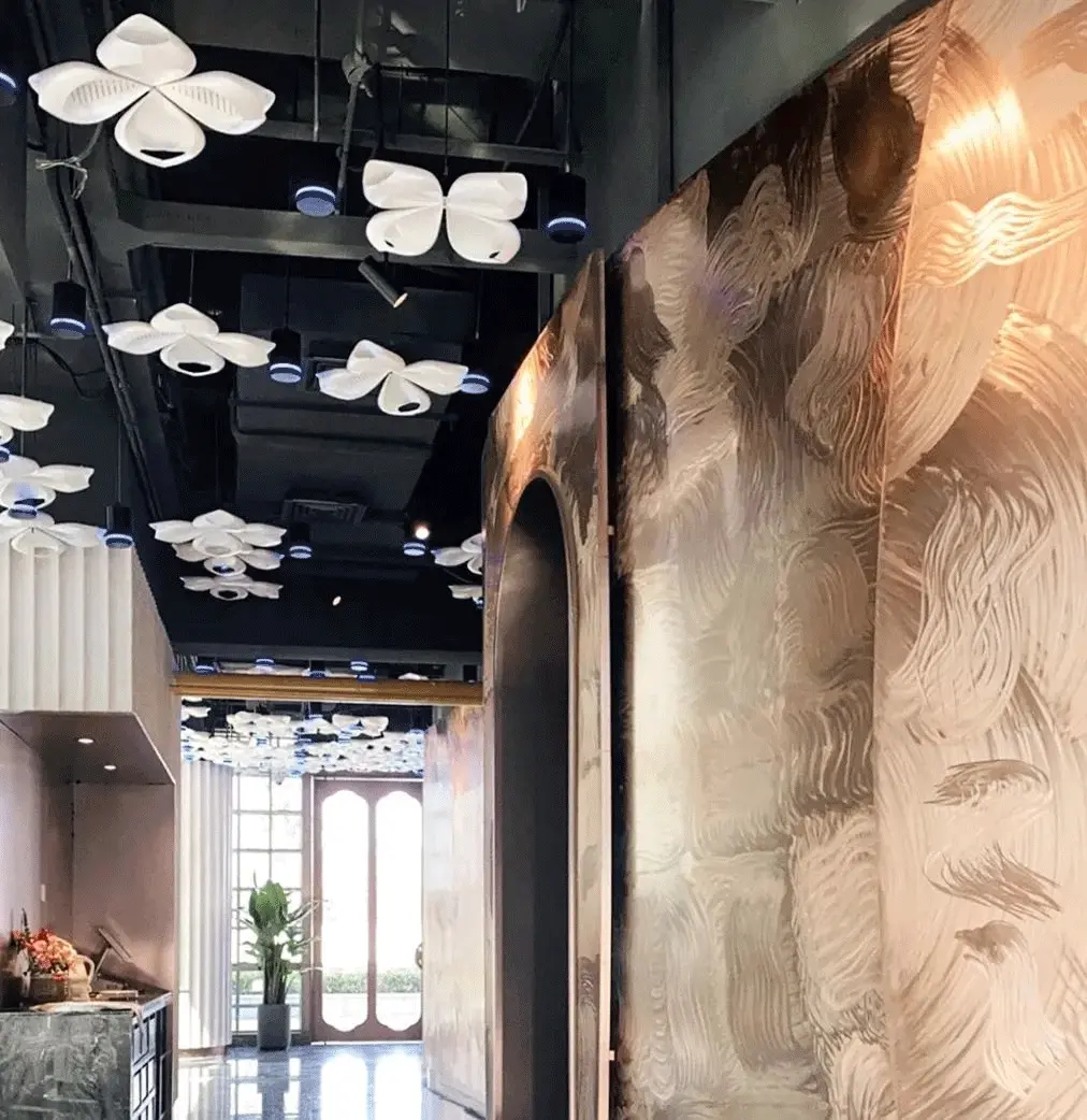 Zungui Luxury Club A low-key Luxury Space with 3D-printing Creative Lamps Zungui Luxury Club A low-key Luxury Space with 3D-printing Creative Lamps